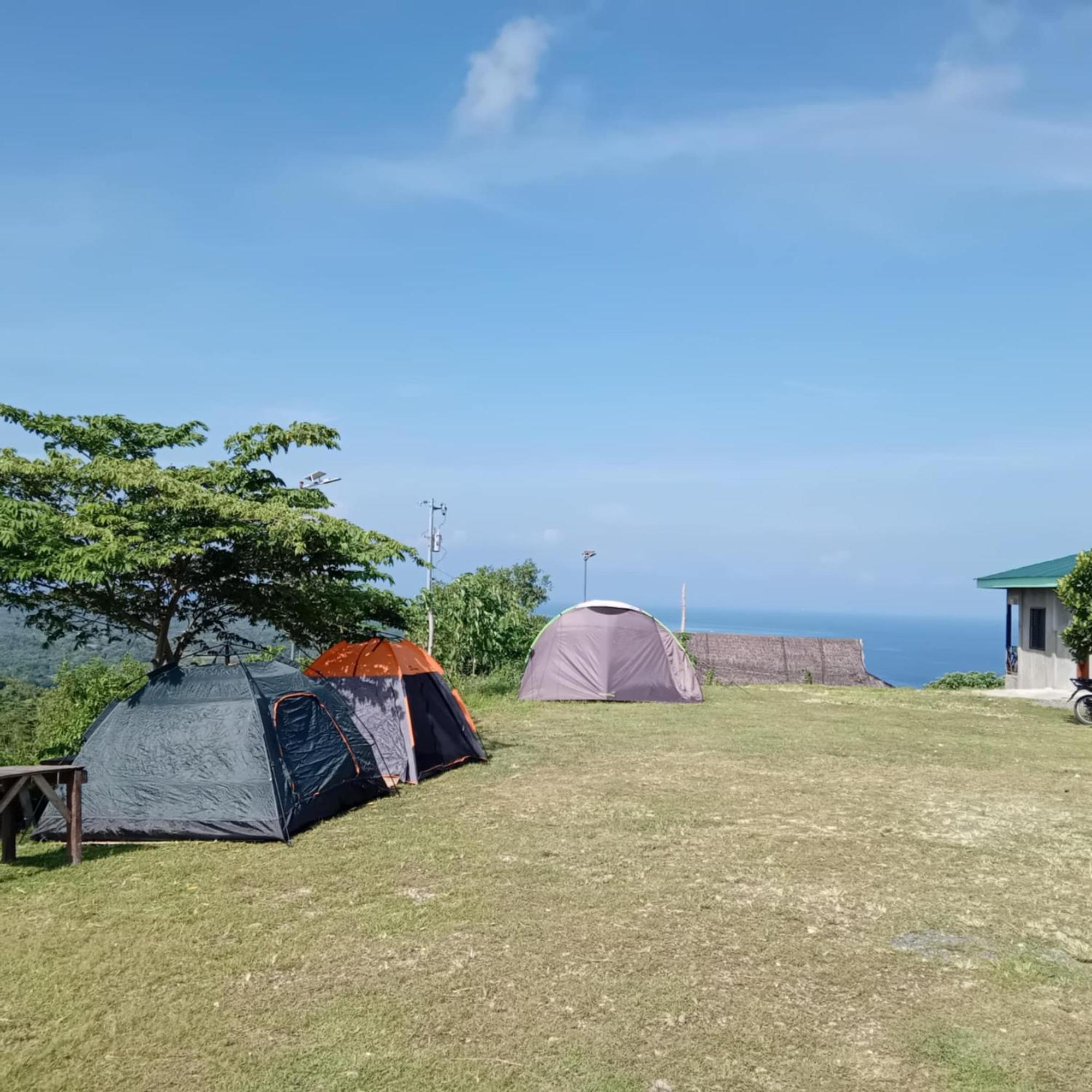 Thornton'S Sea View Cafe & Guesthouse Siquijor Exteriör bild